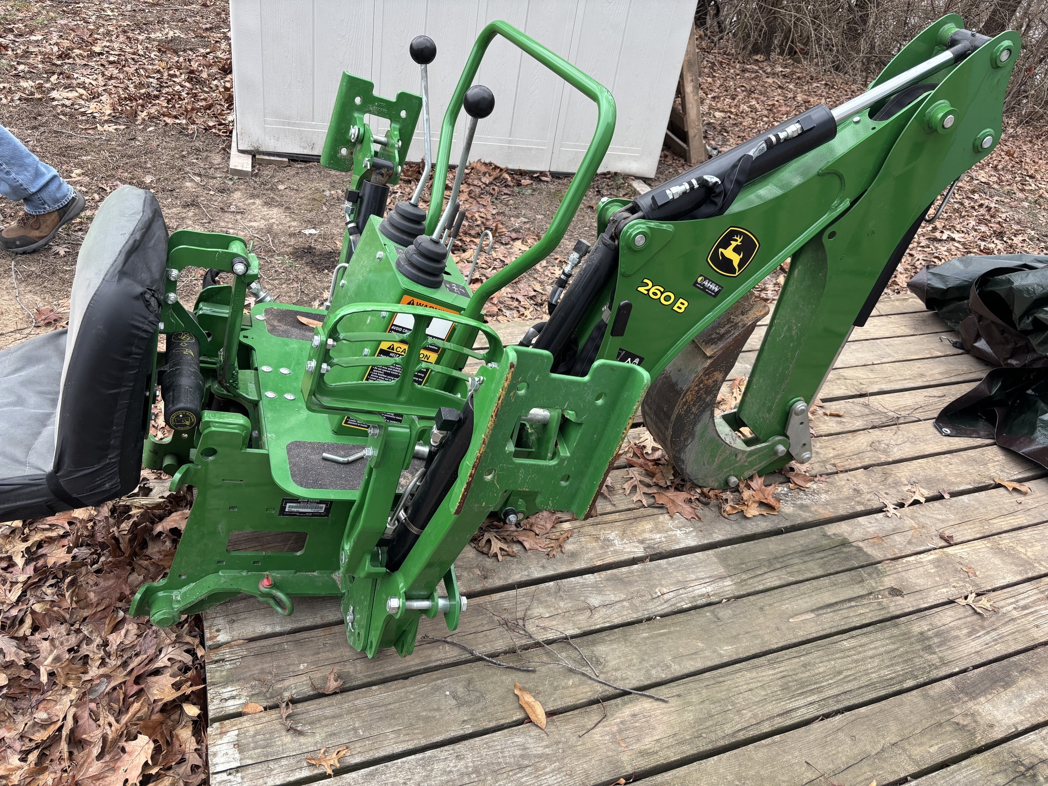 2023 John Deere 1025R thumbnail 9