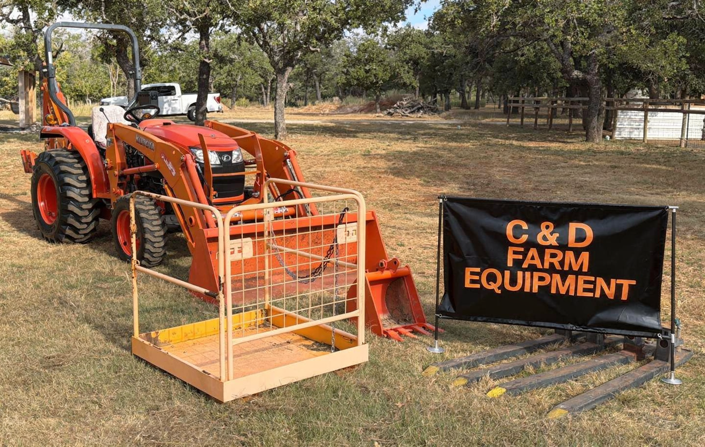 2021 Kubota L2501D MFWD thumbnail 4