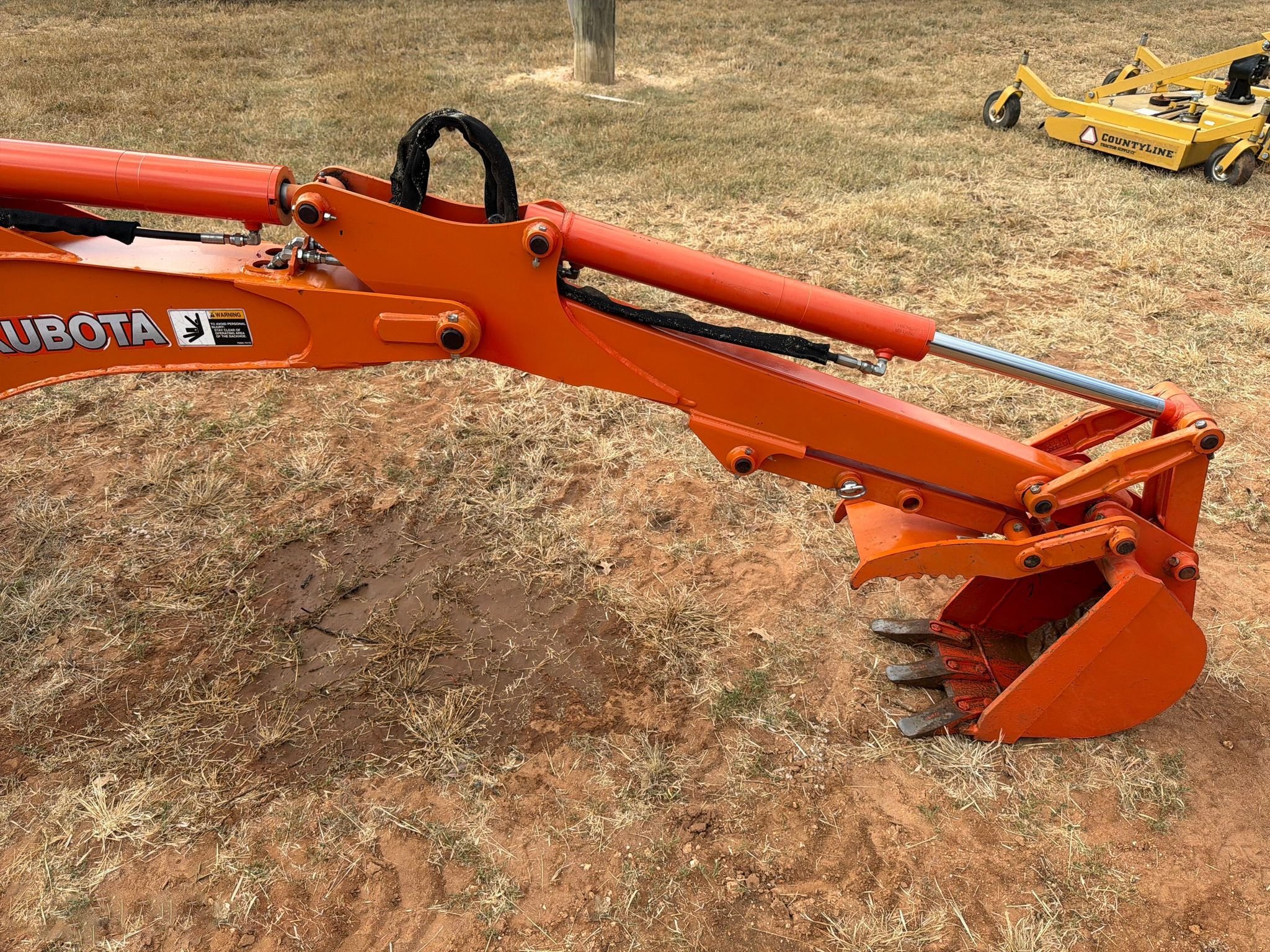 2021 Kubota L2501D MFWD thumbnail 7