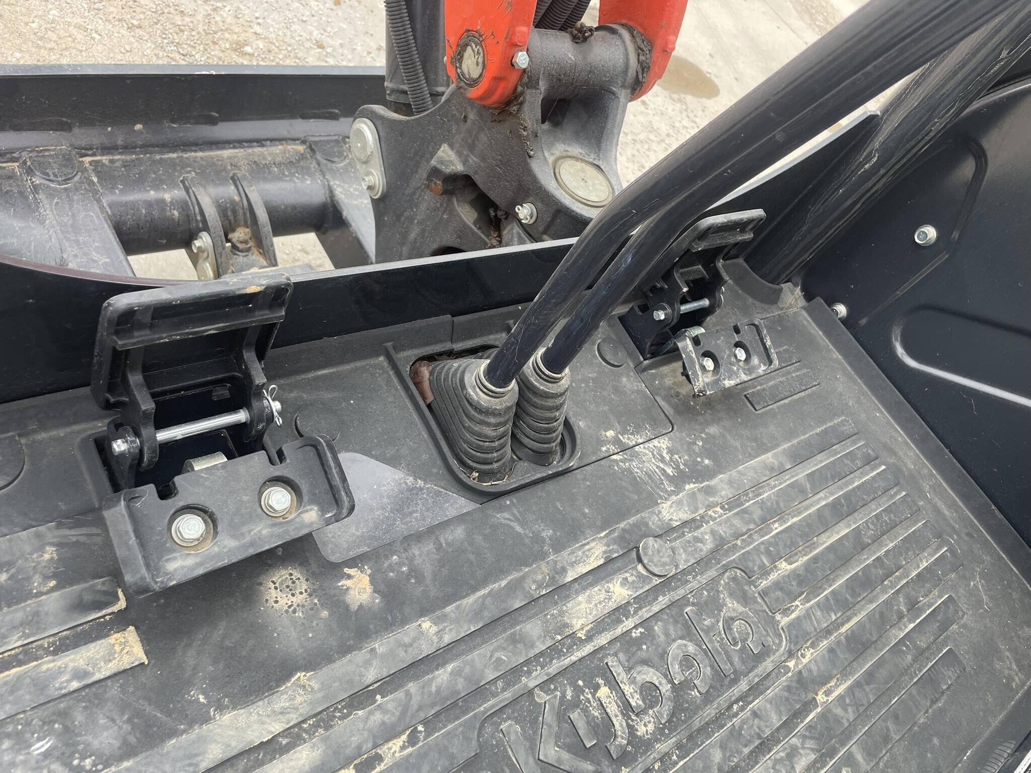 2023 Kubota U27-4 thumbnail 13