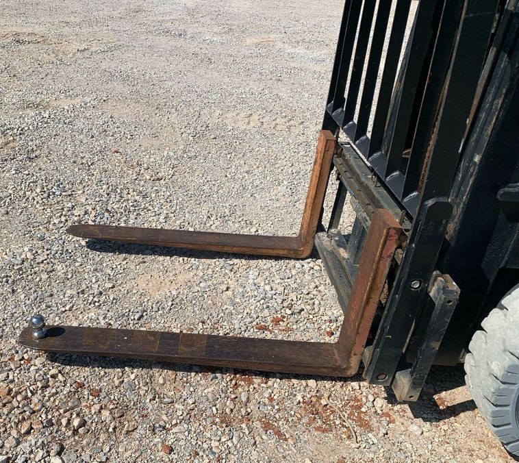 2014 Toyota 8FGU25 Forklift thumbnail 6