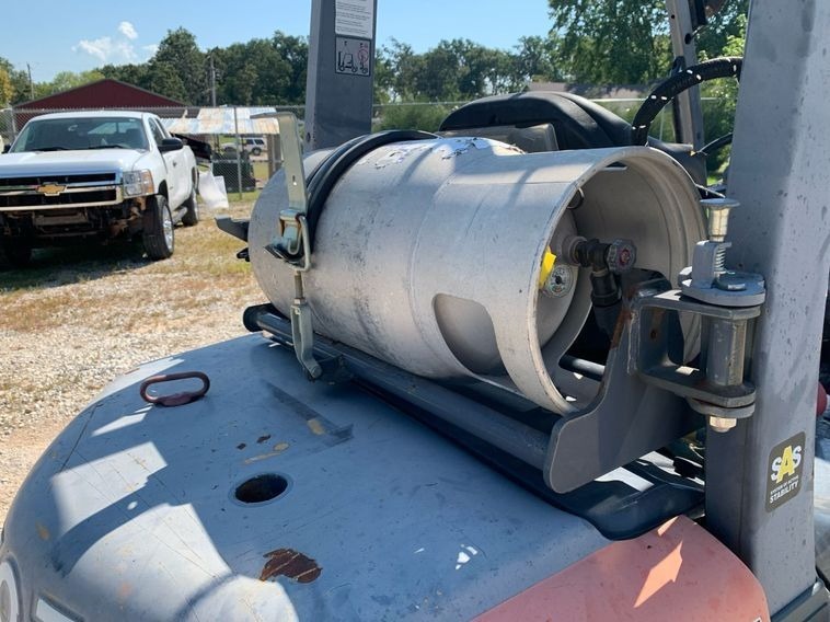 2014 Toyota 8FGU25 Forklift thumbnail 7